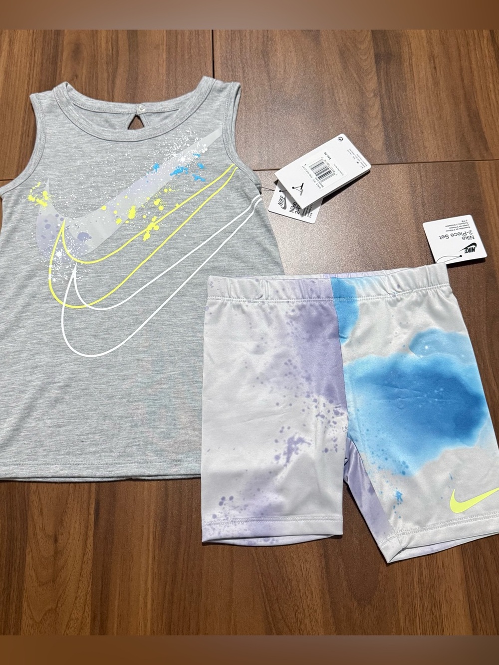Nike Girls Grey Tank & Tie-Dye Shorts Set Size 5 NWT